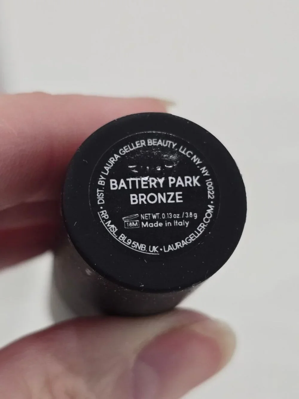Laura Geller ✦ Iconic Baked Sculpting Lipstick ✦ Metallic Battery Park Bronze